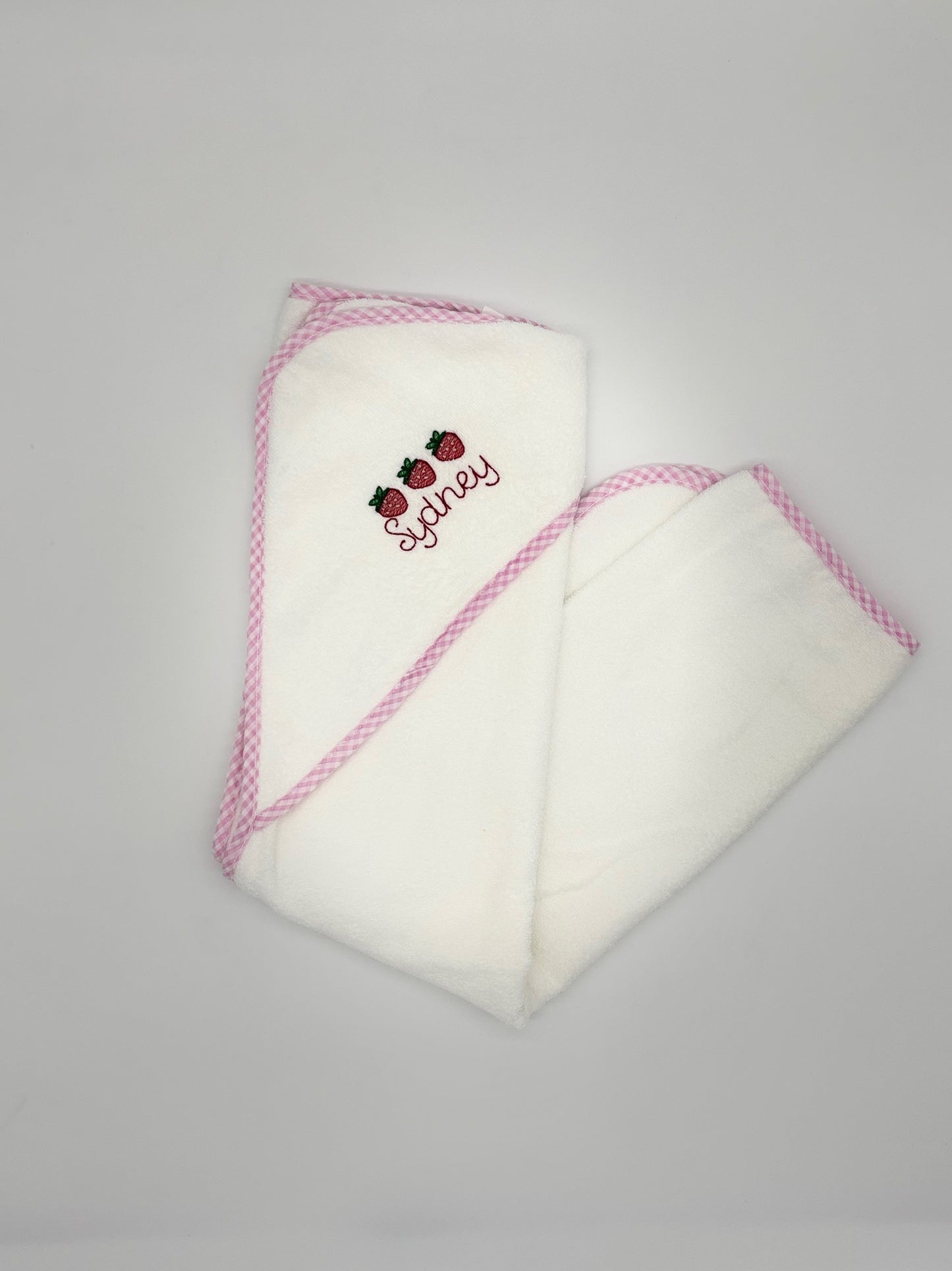 Strawberry Gingham Terry Cloth Bath Towel