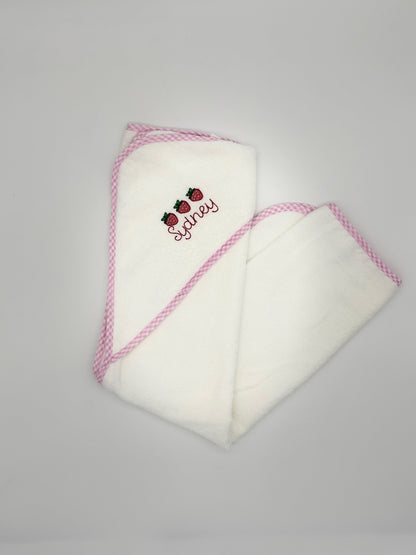 Strawberry Gingham Terry Cloth Bath Towel