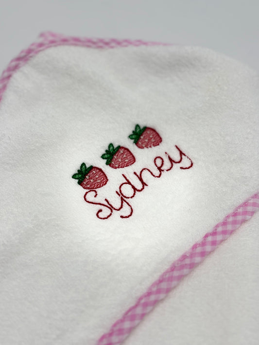 Strawberry Gingham Terry Cloth Bath Towel